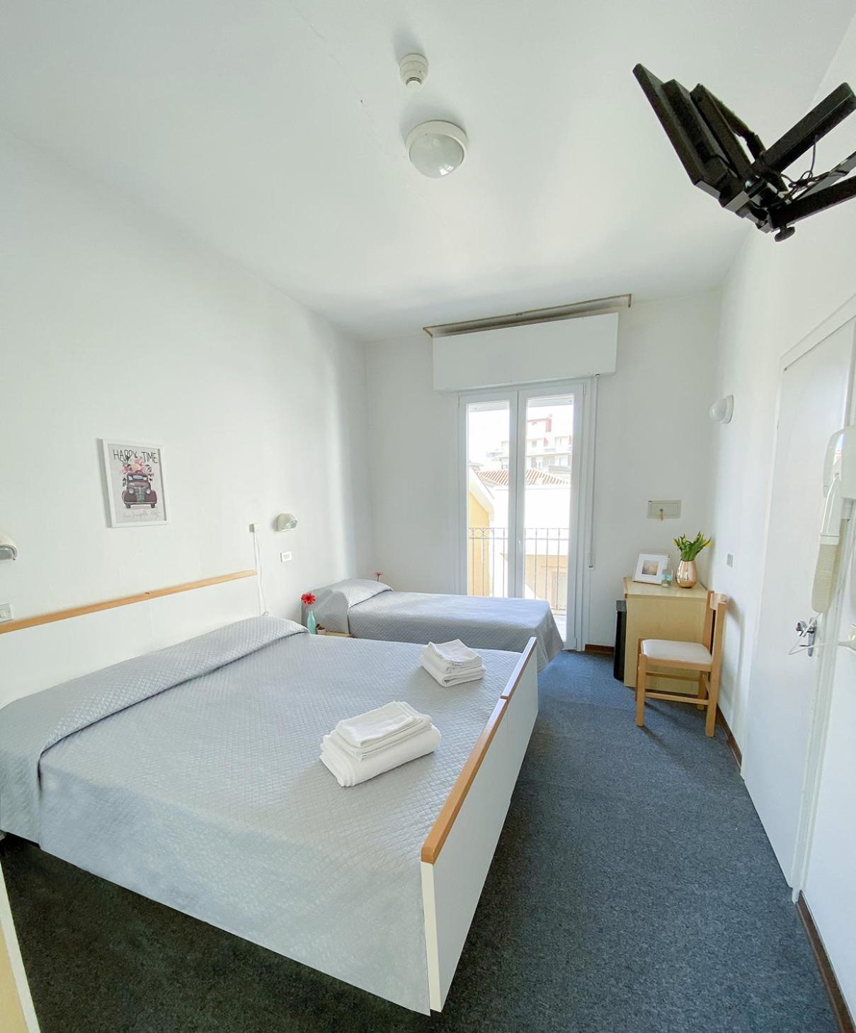 Hotel Berlino Cattolica Dış mekan fotoğraf