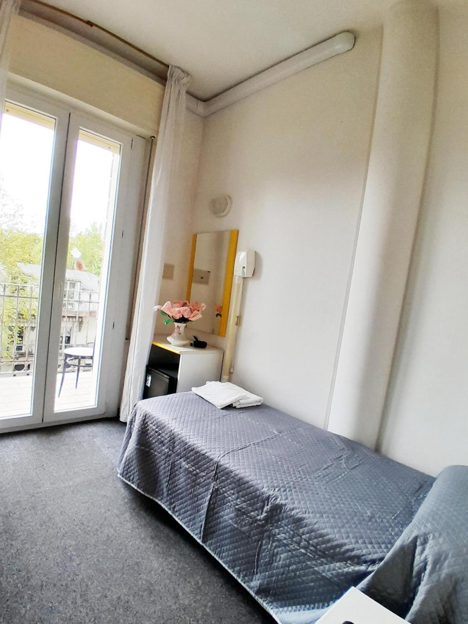 Hotel Berlino Cattolica Oda fotoğraf