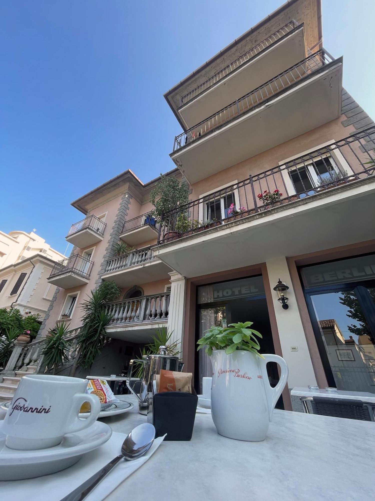 Hotel Berlino Cattolica Dış mekan fotoğraf