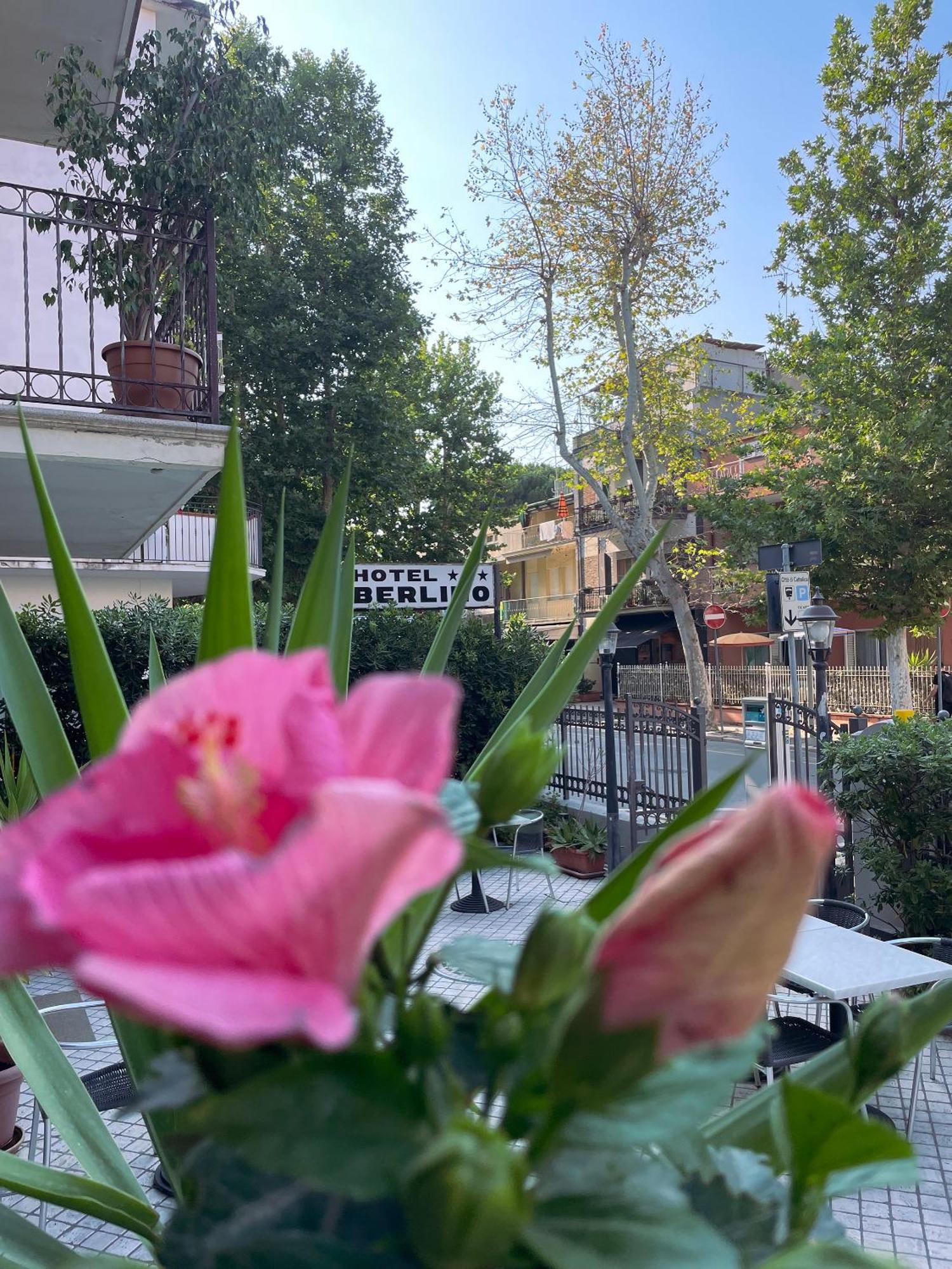 Hotel Berlino Cattolica Dış mekan fotoğraf